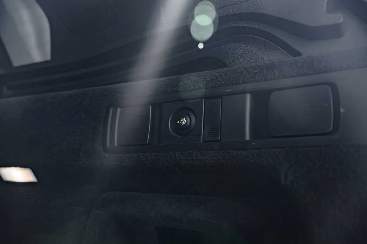 xDrive45e High Executive | Harman Kardon | Luchtvering | Head-Up | Dodehoek | Leer |