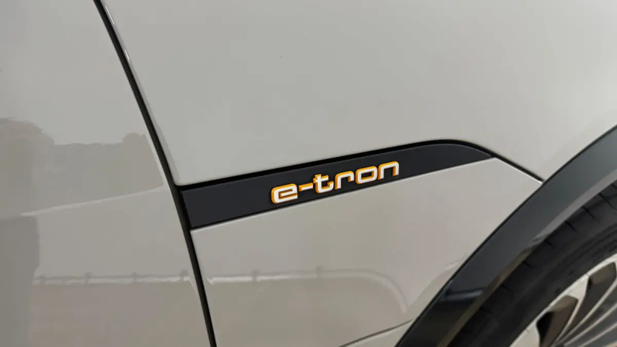 E-tron 55 quattro advanced Pro Line Plus 95 kWh|PANO|HUD|B&O|