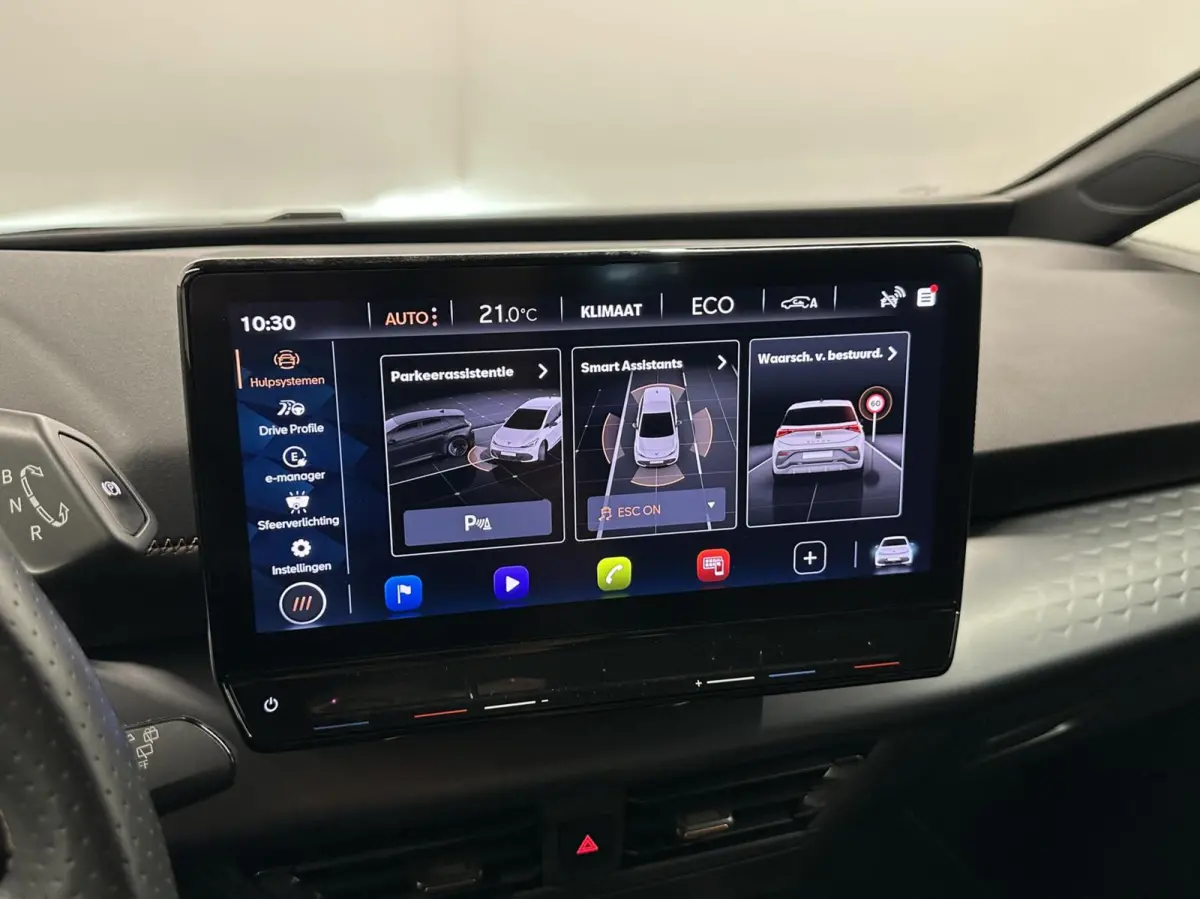 62kWh Business Plus 150KW CARPLAY CRUISE NAVI.
