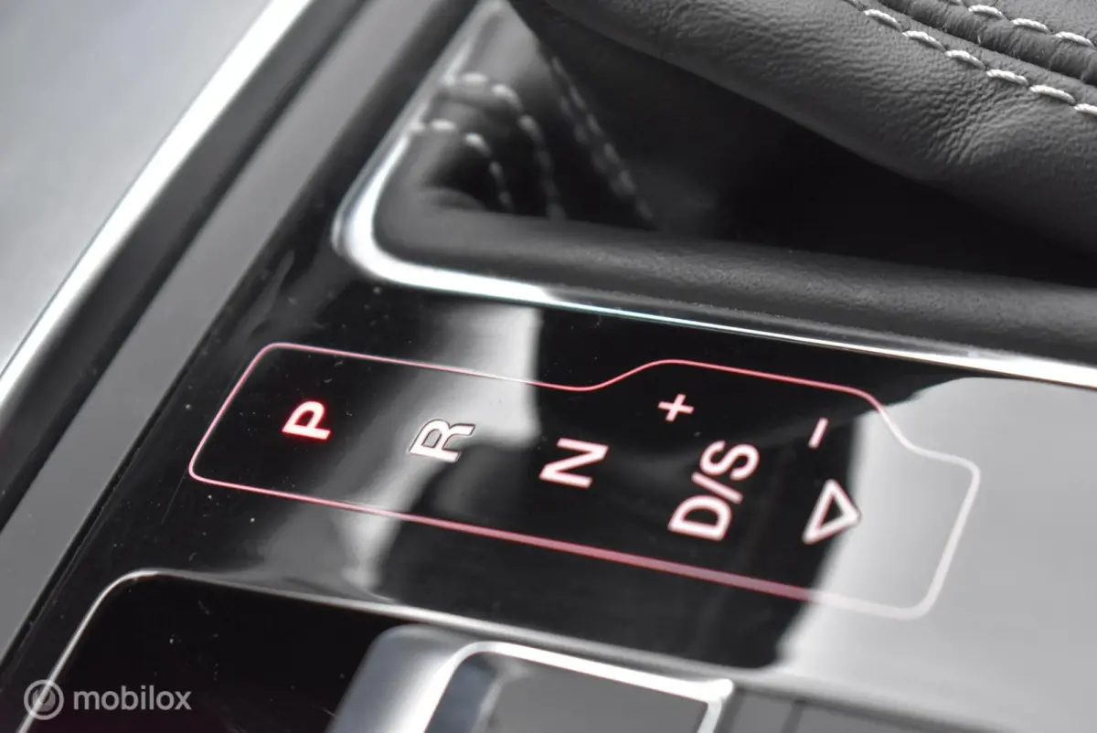 1.8 TFSI ultra S-Line Daytonagrijs Stoelverwarming LED Clima Cruise Navi PDC Keurige auto!
