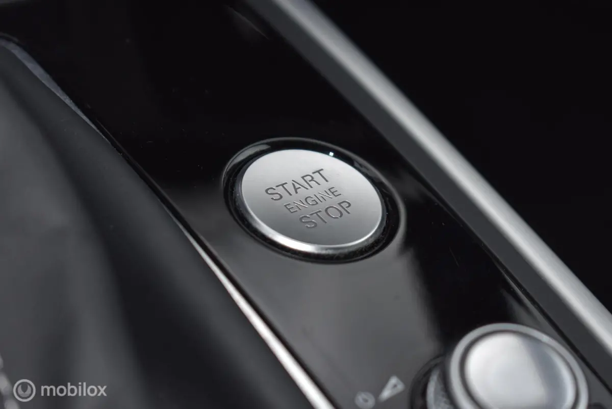 1.8 TFSI ultra S-Line Daytonagrijs Stoelverwarming LED Clima Cruise Navi PDC Keurige auto!
