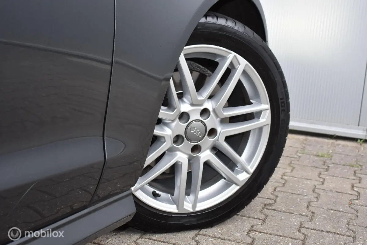 1.8 TFSI ultra S-Line Daytonagrijs Stoelverwarming LED Clima Cruise Navi PDC Keurige auto!