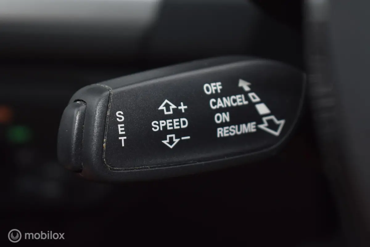 1.8 TFSI ultra S-Line Daytonagrijs Stoelverwarming LED Clima Cruise Navi PDC Keurige auto!