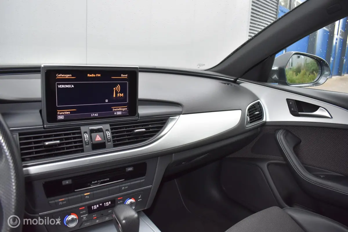 1.8 TFSI ultra S-Line Daytonagrijs Stoelverwarming LED Clima Cruise Navi PDC Keurige auto!