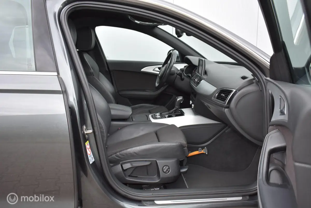1.8 TFSI ultra S-Line Daytonagrijs Stoelverwarming LED Clima Cruise Navi PDC Keurige auto!