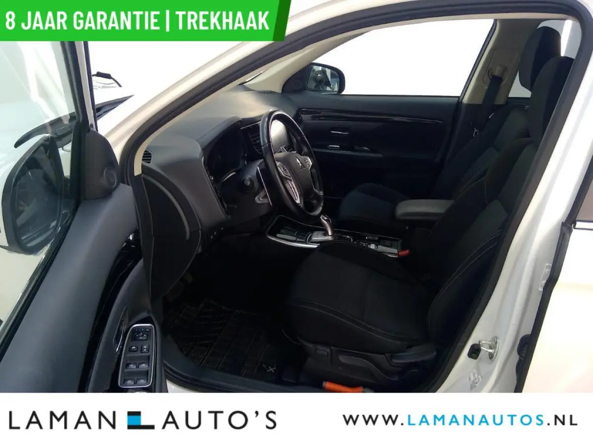 2.4 PHEV AWD Pure | CarPlay Trekhaak ECC 16" LMV Parelmoer | PHEV Voorschoten