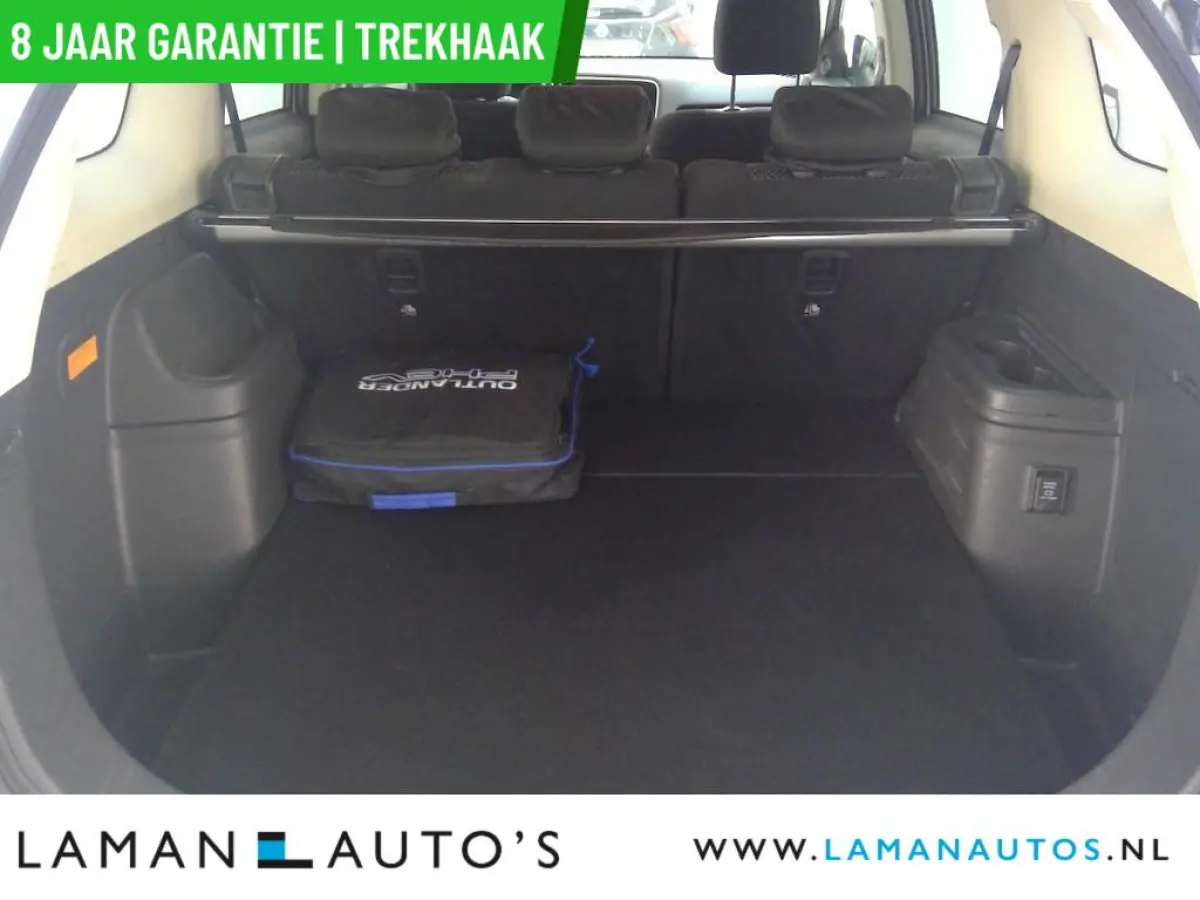 2.4 PHEV AWD Pure | CarPlay Trekhaak ECC 16" LMV Parelmoer | PHEV Voorschoten