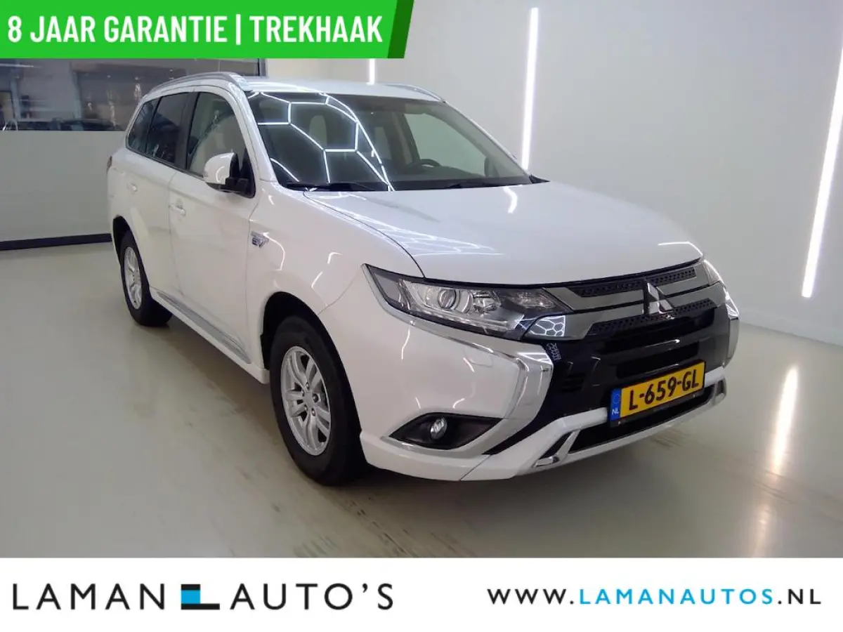 2.4 PHEV AWD Pure | CarPlay Trekhaak ECC 16" LMV Parelmoer | PHEV Voorschoten