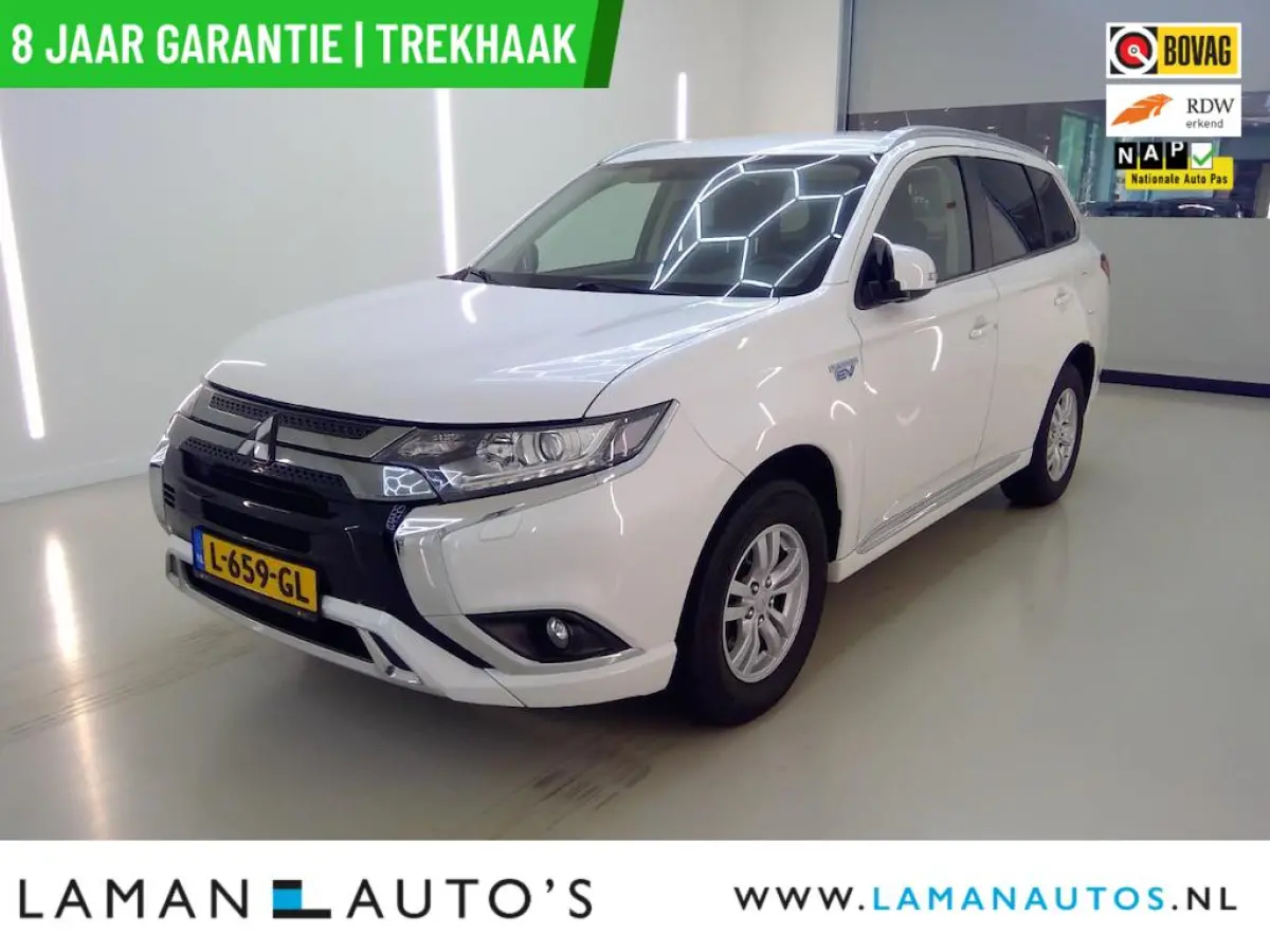 2.4 PHEV AWD Pure | CarPlay Trekhaak ECC 16" LMV Parelmoer | PHEV Voorschoten