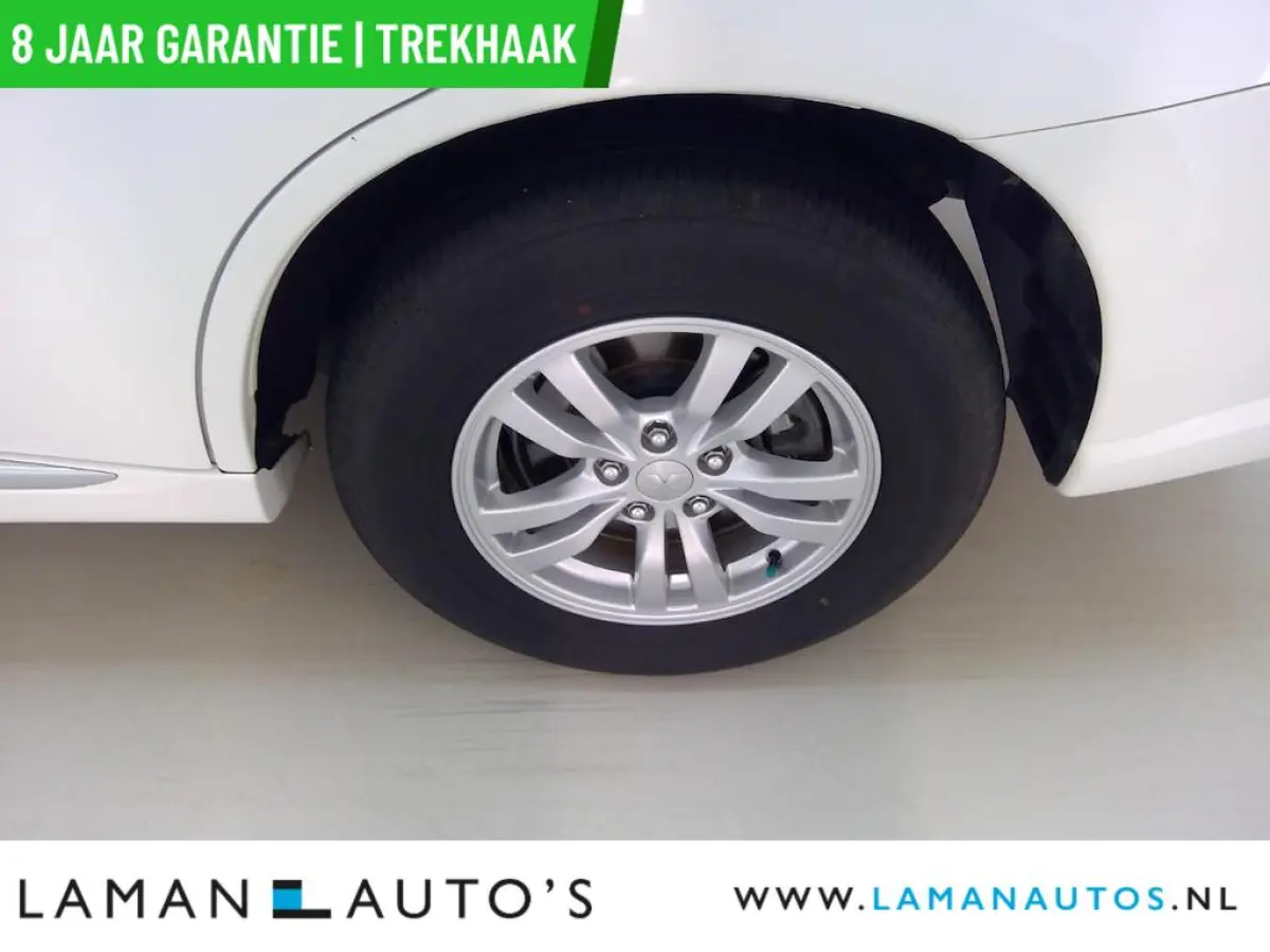 2.4 PHEV AWD Pure | CarPlay Trekhaak ECC 16" LMV Parelmoer | PHEV Voorschoten