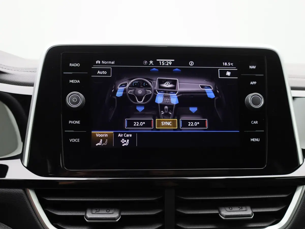1.5 TSI R-Line 150 PK| Trekhaak | Navigatie | Stoelverwarming | Dodehoekdetectie | Parkeersensoren | Stuurwielverwarming