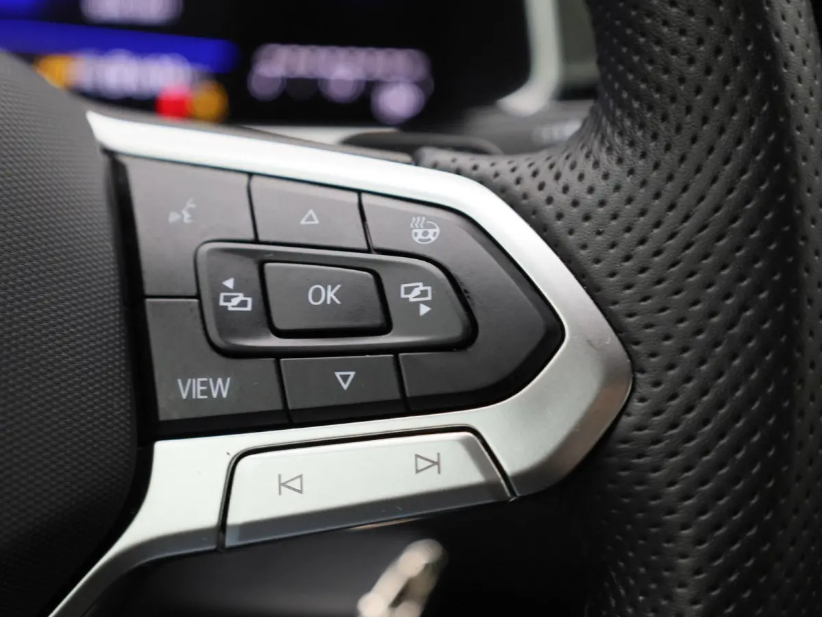1.5 TSI R-Line 150 PK| Trekhaak | Navigatie | Stoelverwarming | Dodehoekdetectie | Parkeersensoren | Stuurwielverwarming