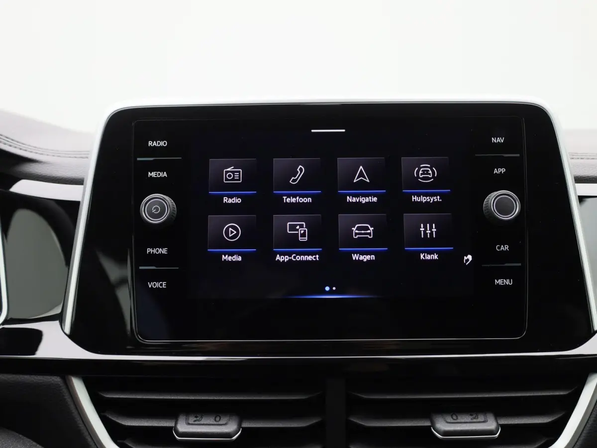 1.5 TSI R-Line 150 PK| Trekhaak | Navigatie | Stoelverwarming | Dodehoekdetectie | Parkeersensoren | Stuurwielverwarming