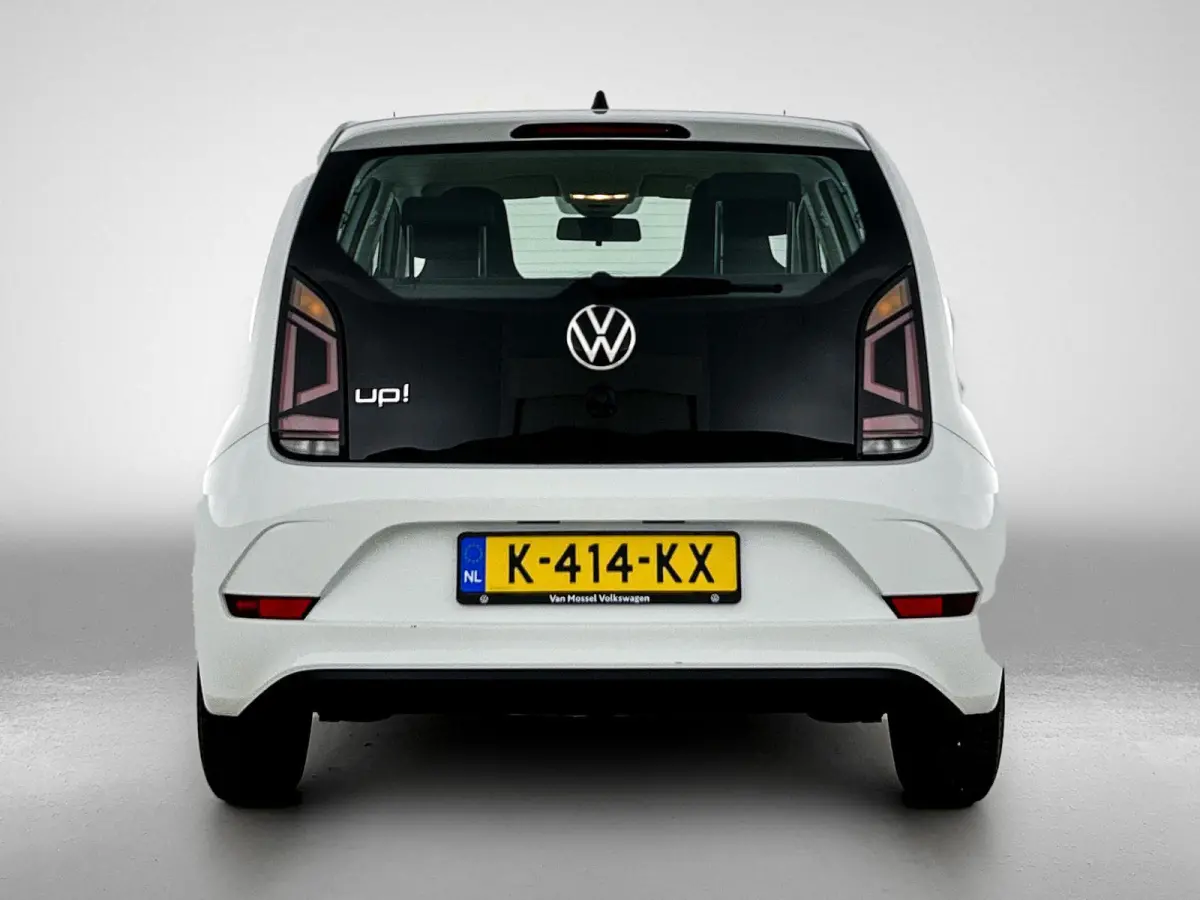 Up! 1.0 BMT move up! 60 PK| Origineel Nederlands | 1e Eigenaar | Airco | Radio DAB+ | Elektrische Ruitbediening | 5 Deurs | Bestuurders- En Passagiersstoel In Hoogte Verstelbaar