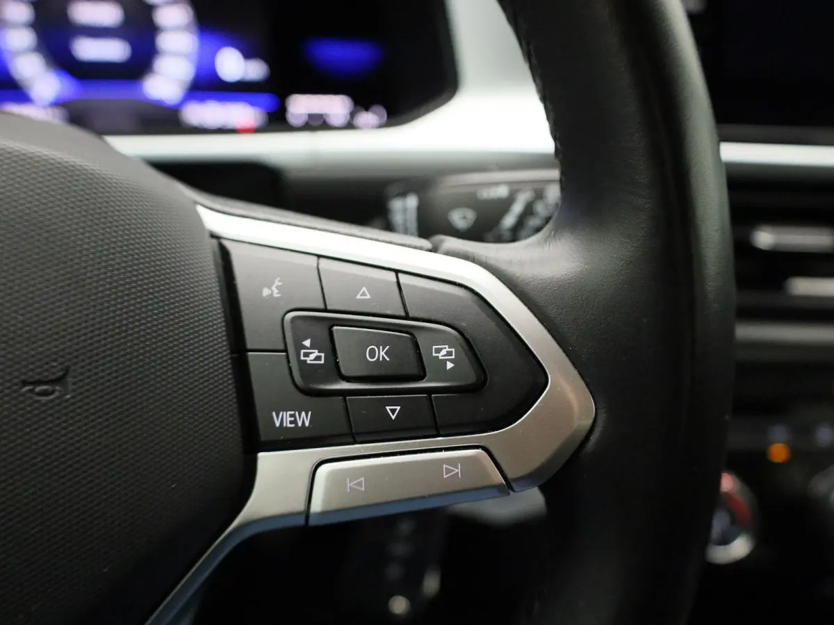 1.0 TSI Life 110 PK| Origineel Nederlands | Apple Carplay | Android Auto | Airco | Parkeersensoren | Buitenspiegels Elektrisch Inklapbaar | LED Koplampen | Digitale Cockpit | 16 Inch Velgen
