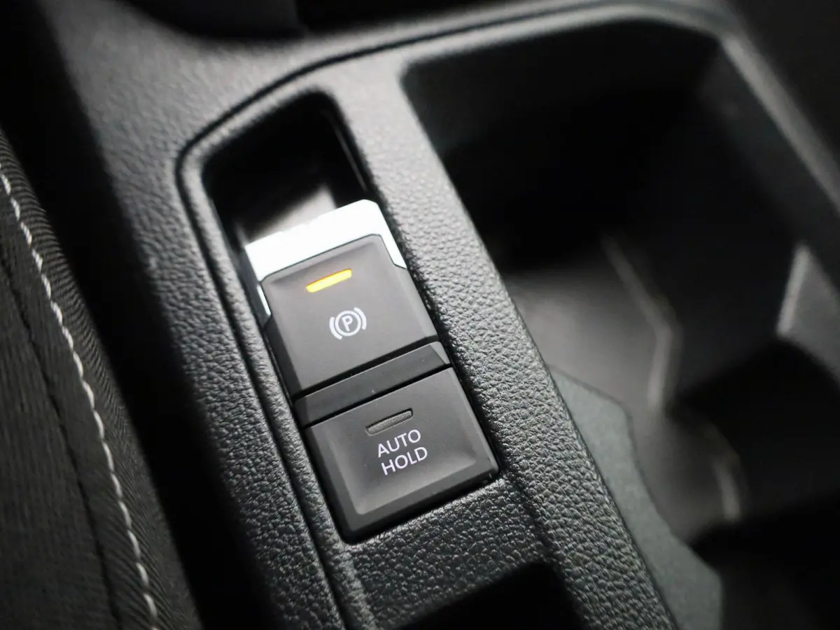 1.0 TSI Life 110 PK| Origineel Nederlands | Apple Carplay | Android Auto | Airco | Parkeersensoren | Buitenspiegels Elektrisch Inklapbaar | LED Koplampen | Digitale Cockpit | 16 Inch Velgen