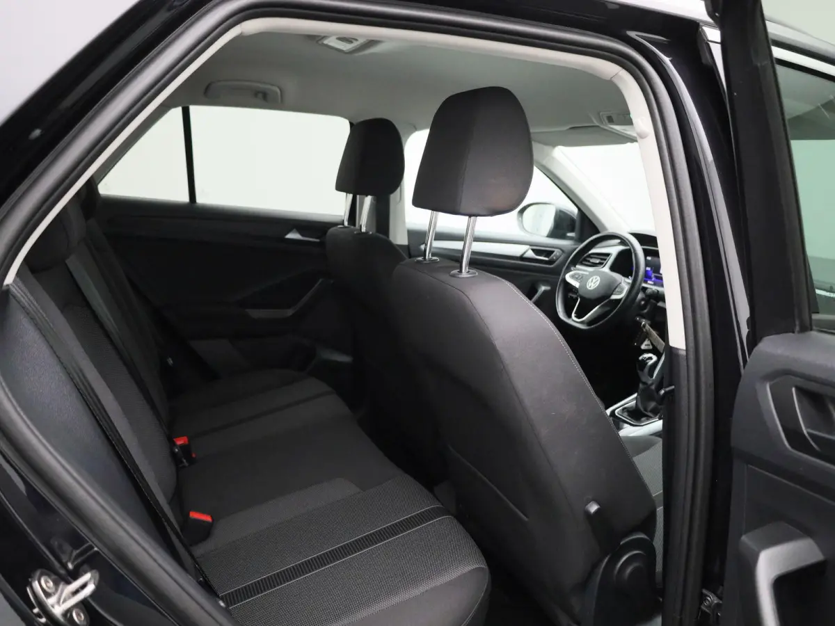 1.0 TSI Life 110 PK| Origineel Nederlands | Apple Carplay | Android Auto | Airco | Parkeersensoren | Buitenspiegels Elektrisch Inklapbaar | LED Koplampen | Digitale Cockpit | 16 Inch Velgen