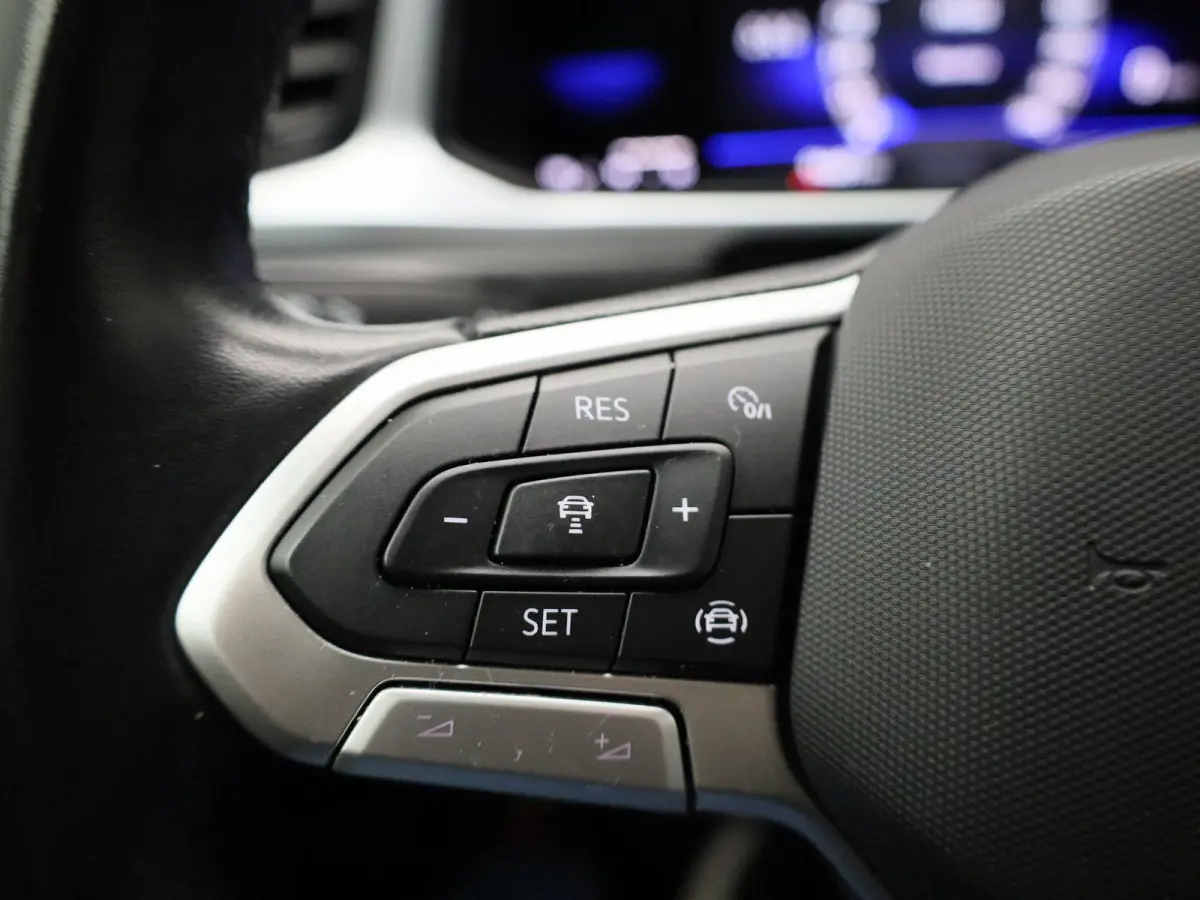 1.0 TSI Life 110 PK| Origineel Nederlands | Apple Carplay | Android Auto | Airco | Parkeersensoren | Buitenspiegels Elektrisch Inklapbaar | LED Koplampen | Digitale Cockpit | 16 Inch Velgen