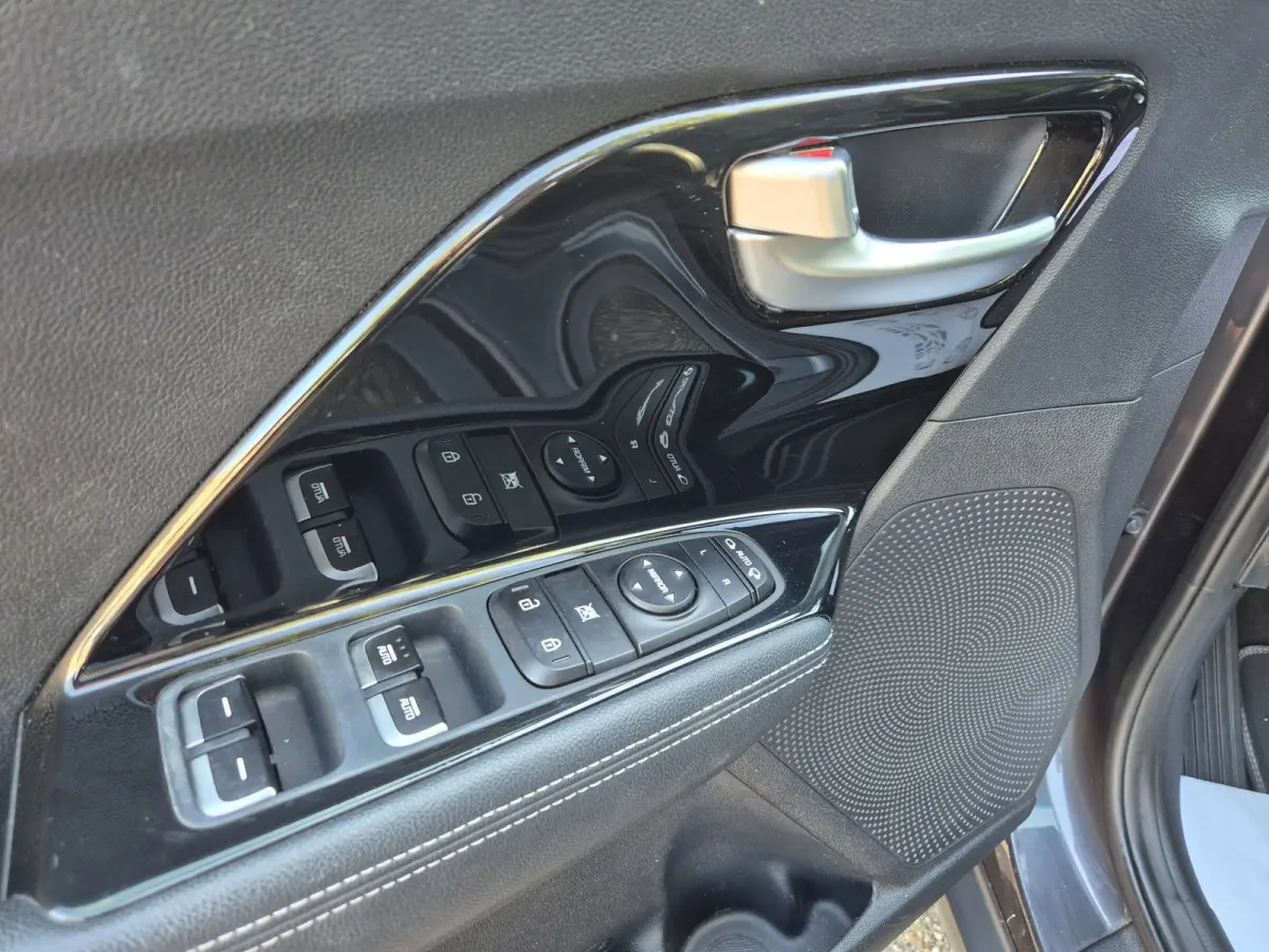 1.6 GDi Hybrid Dynamic Plus Line ACC CarPlay 2e eigenaar NAP Camera Trekhaak Flippers LED Line Assist A-Cruise