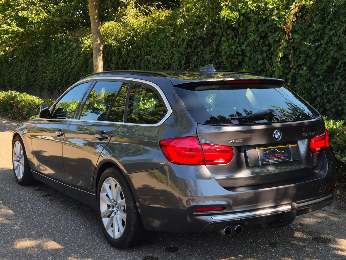 320i X Drive Luxury Edition Apple CarPlay Trekhaak 320i xDrive Luxury Edition