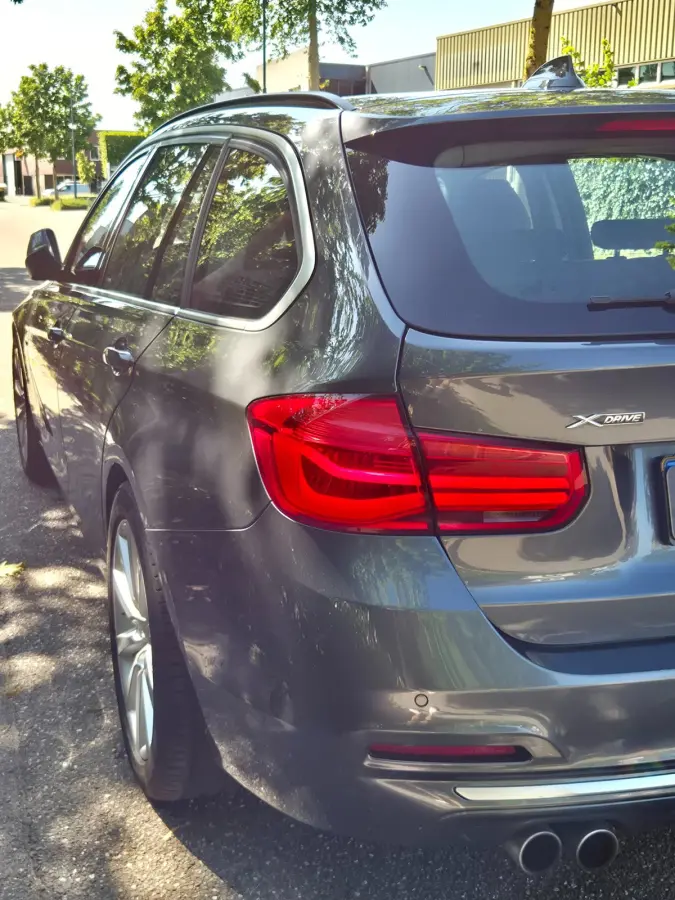 320i X Drive Luxury Edition Apple CarPlay Trekhaak 320i xDrive Luxury Edition