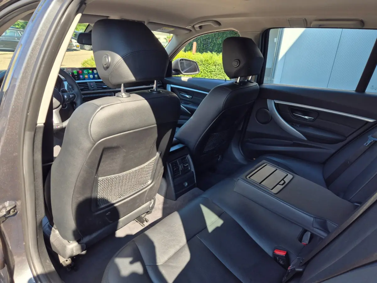 320i X Drive Luxury Edition Apple CarPlay Trekhaak 320i xDrive Luxury Edition