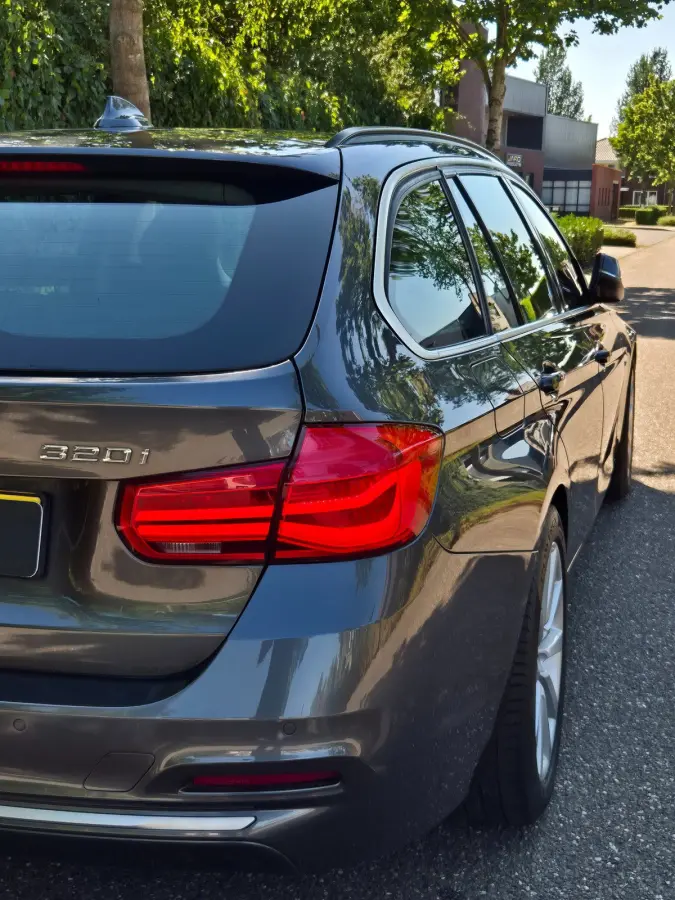 320i X Drive Luxury Edition Apple CarPlay Trekhaak 320i xDrive Luxury Edition
