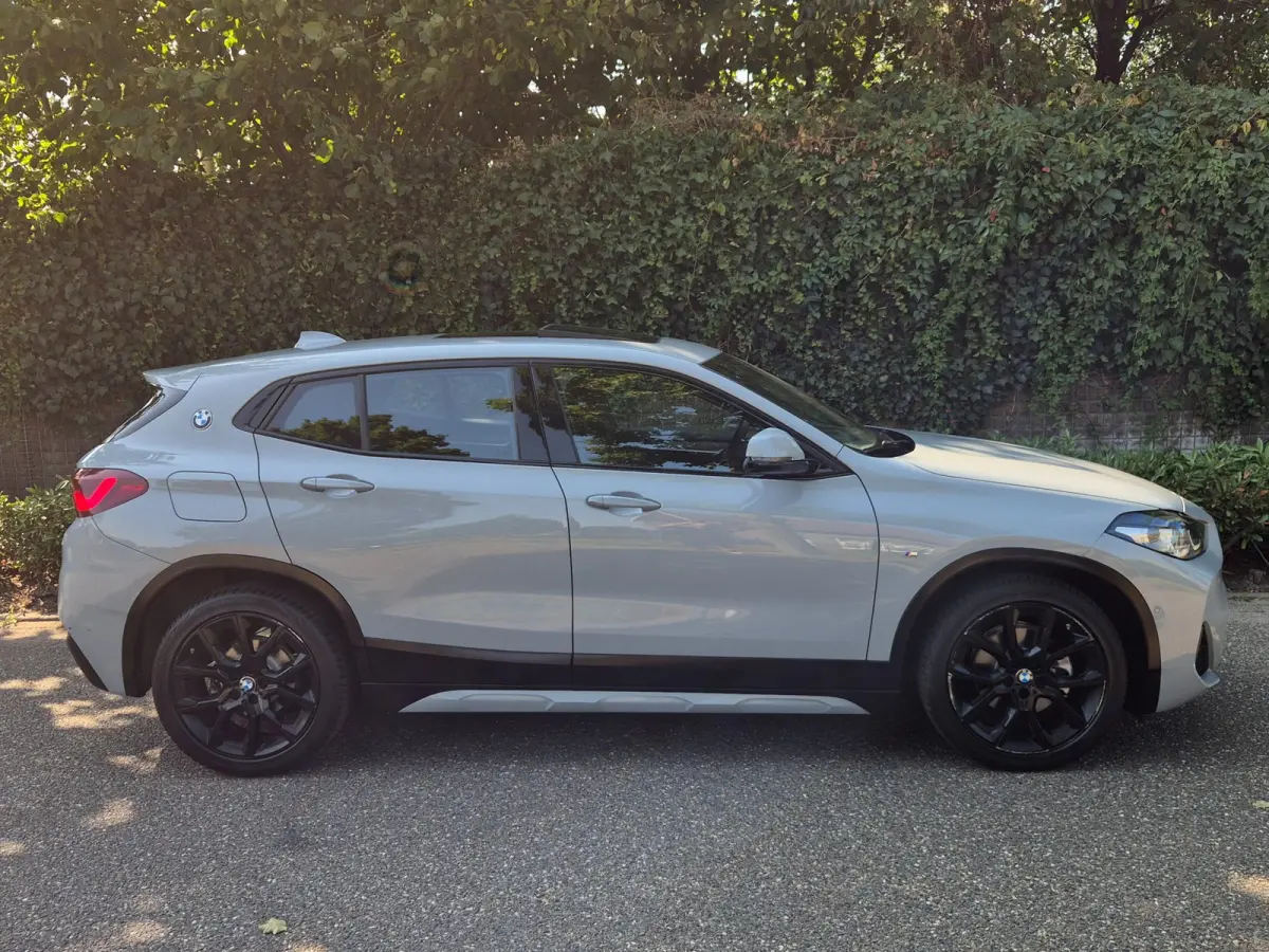 M Sport EDITION M MESH Brooklyn Grau 10inch Touch Screen Apple CarPlay 100% dealer ZEER GAVE UITVOERING NAP