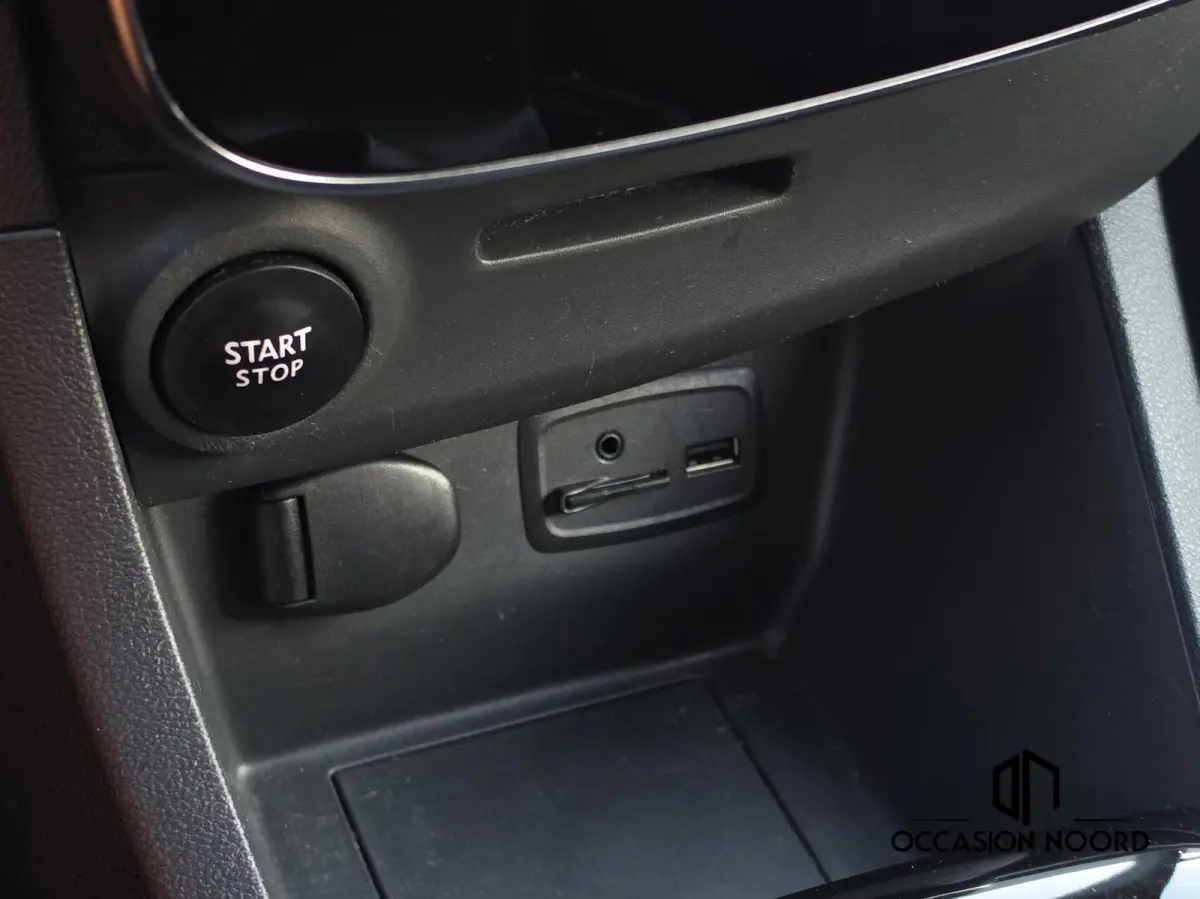 0.9 TCe Intens|R-Link|Bose|Keyless|Led|