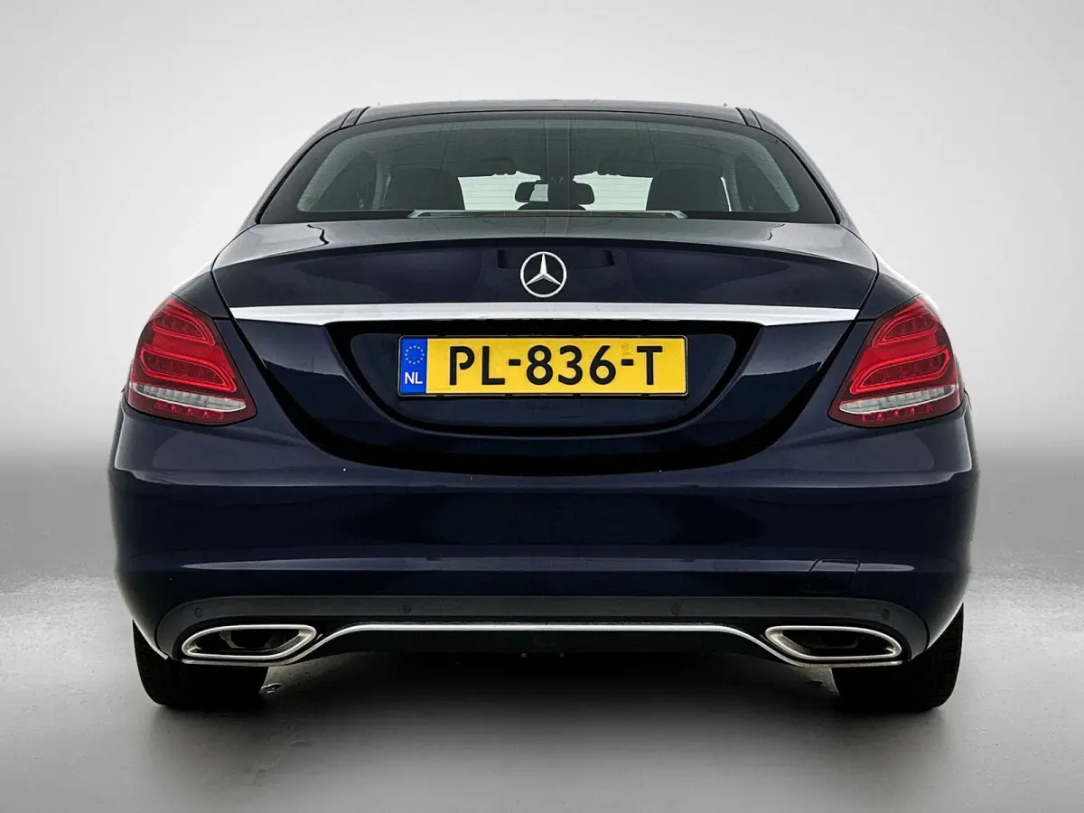 180 Business Solution | ACHTERUITRIJCAMERA | NAVIGATIE | STOELVERWARMING | LED | CLIMATE CONTROL | CRUISE CONTROL | LICHTMETALEN VELGEN | BLUETOOTH |
