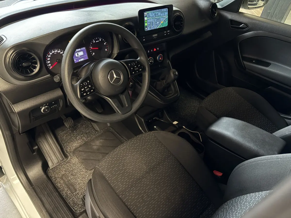 108 CDI Dealeronderhouden, Airco, Cruise, Carplay, Navi