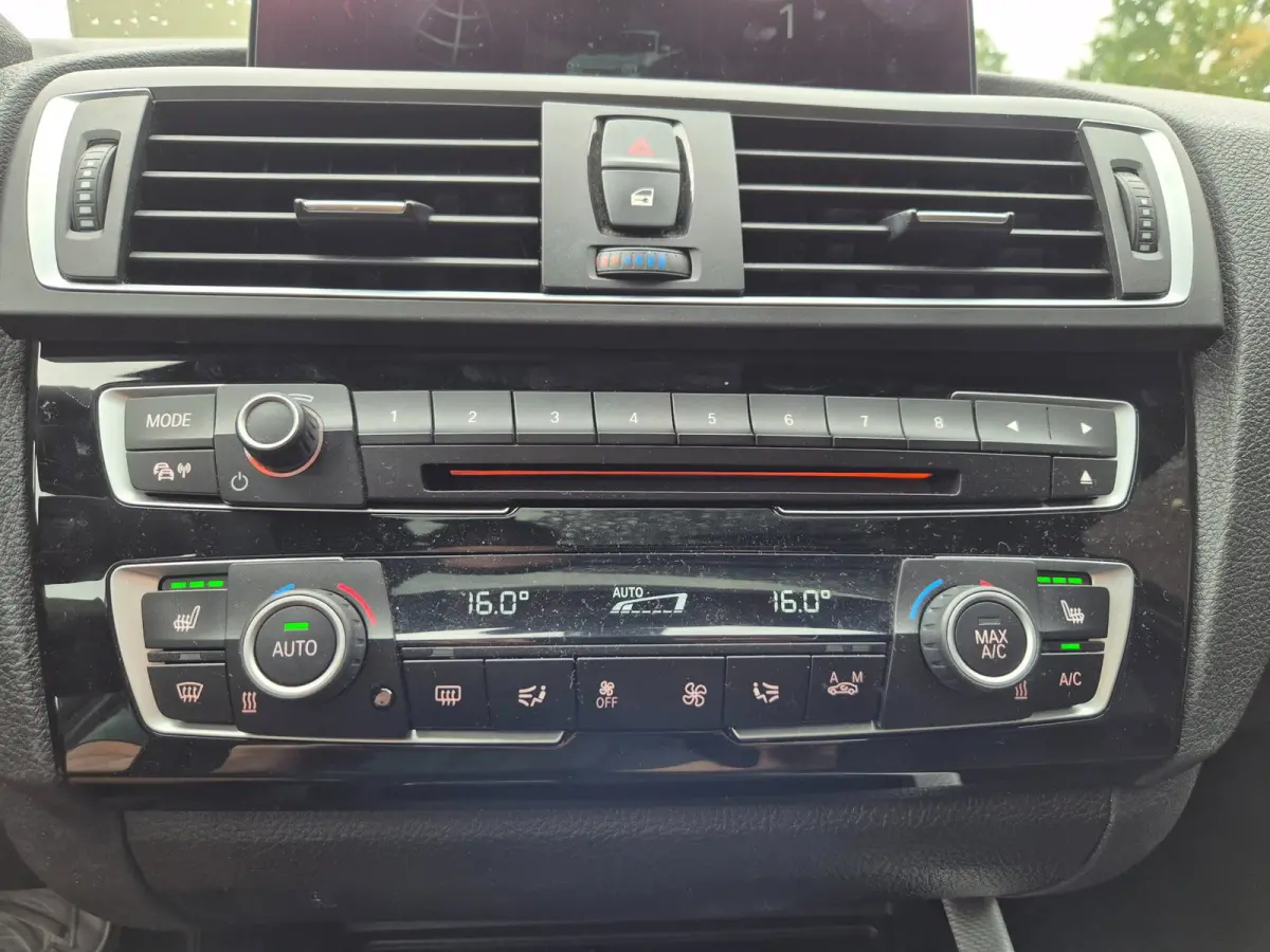 M Sport Apple CarPlay Alcantara Schuifdak LED 118i M Sport