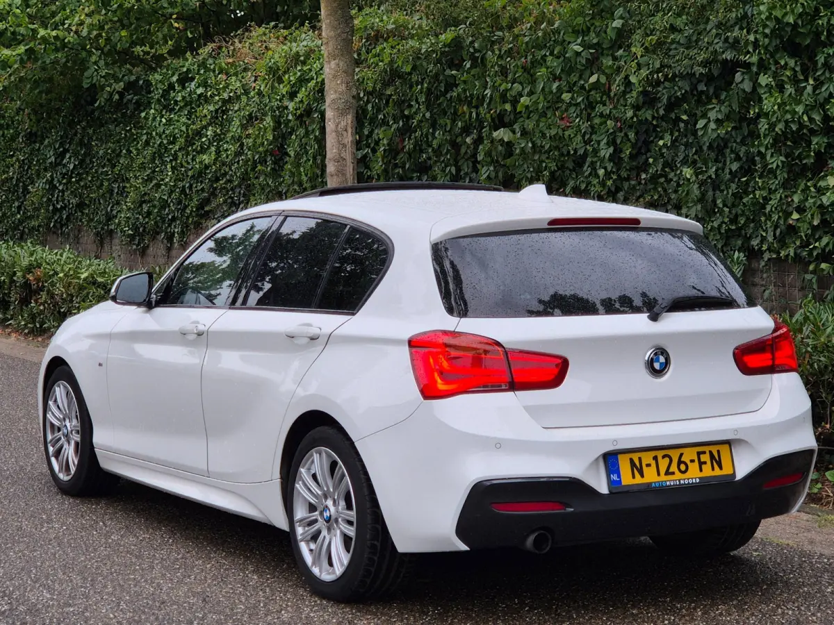 M Sport Apple CarPlay Alcantara Schuifdak LED 118i M Sport