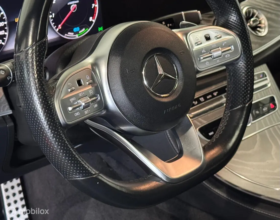 450 4MATIC Premium AMG-line [ Burm. widescreen historie ]