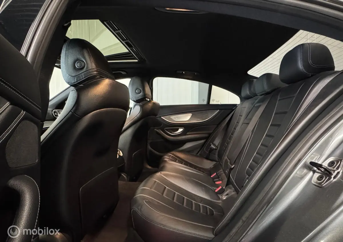 450 4MATIC Premium AMG-line [ Burm. widescreen historie ]