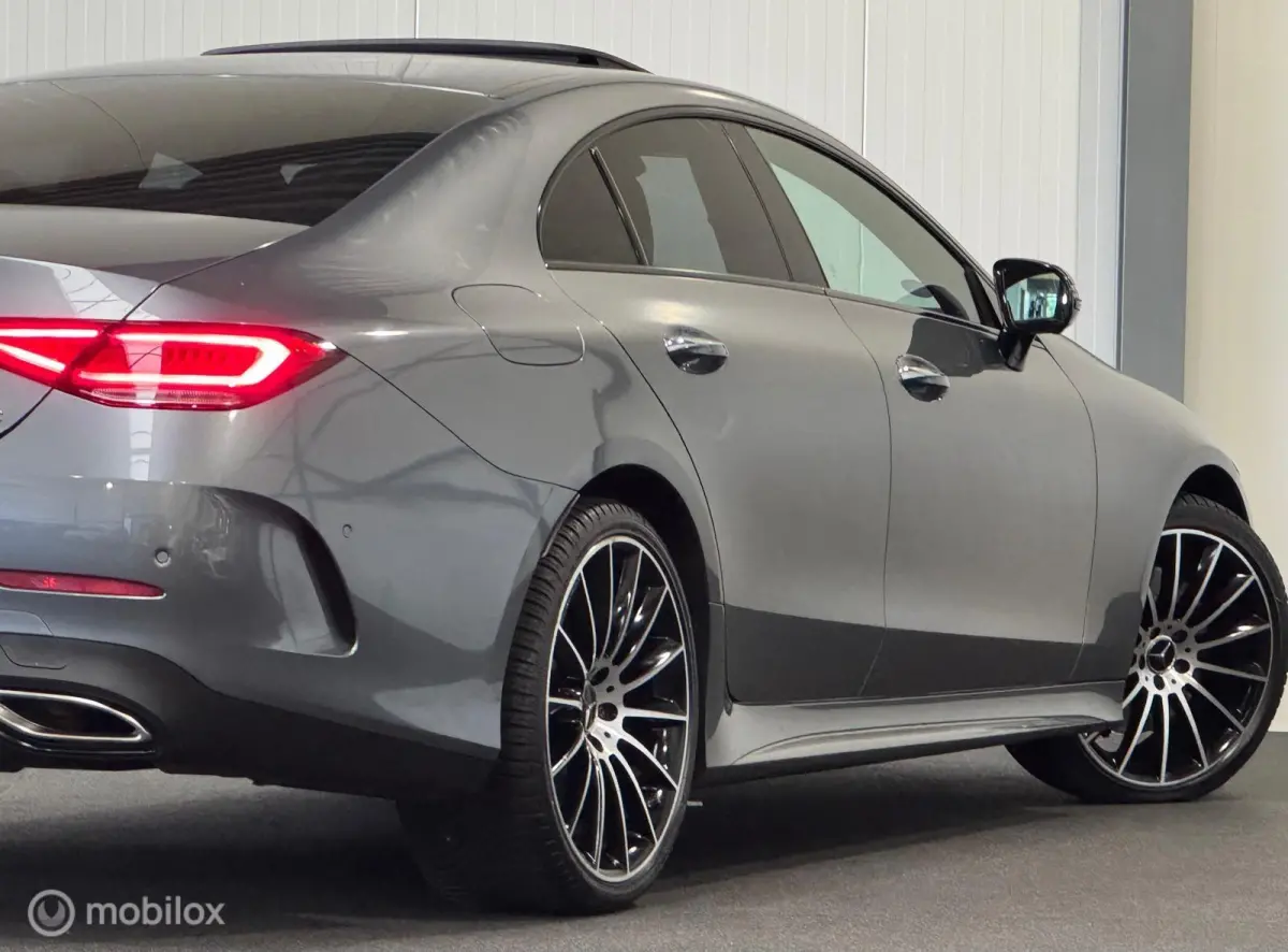 450 4MATIC Premium AMG-line [ Burm. widescreen historie ]
