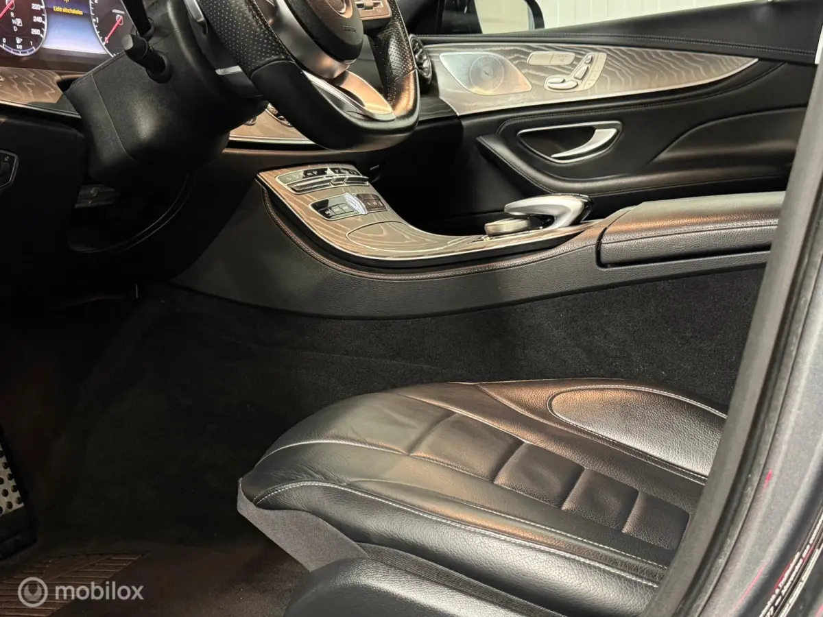 450 4MATIC Premium AMG-line [ Burm. widescreen historie ]