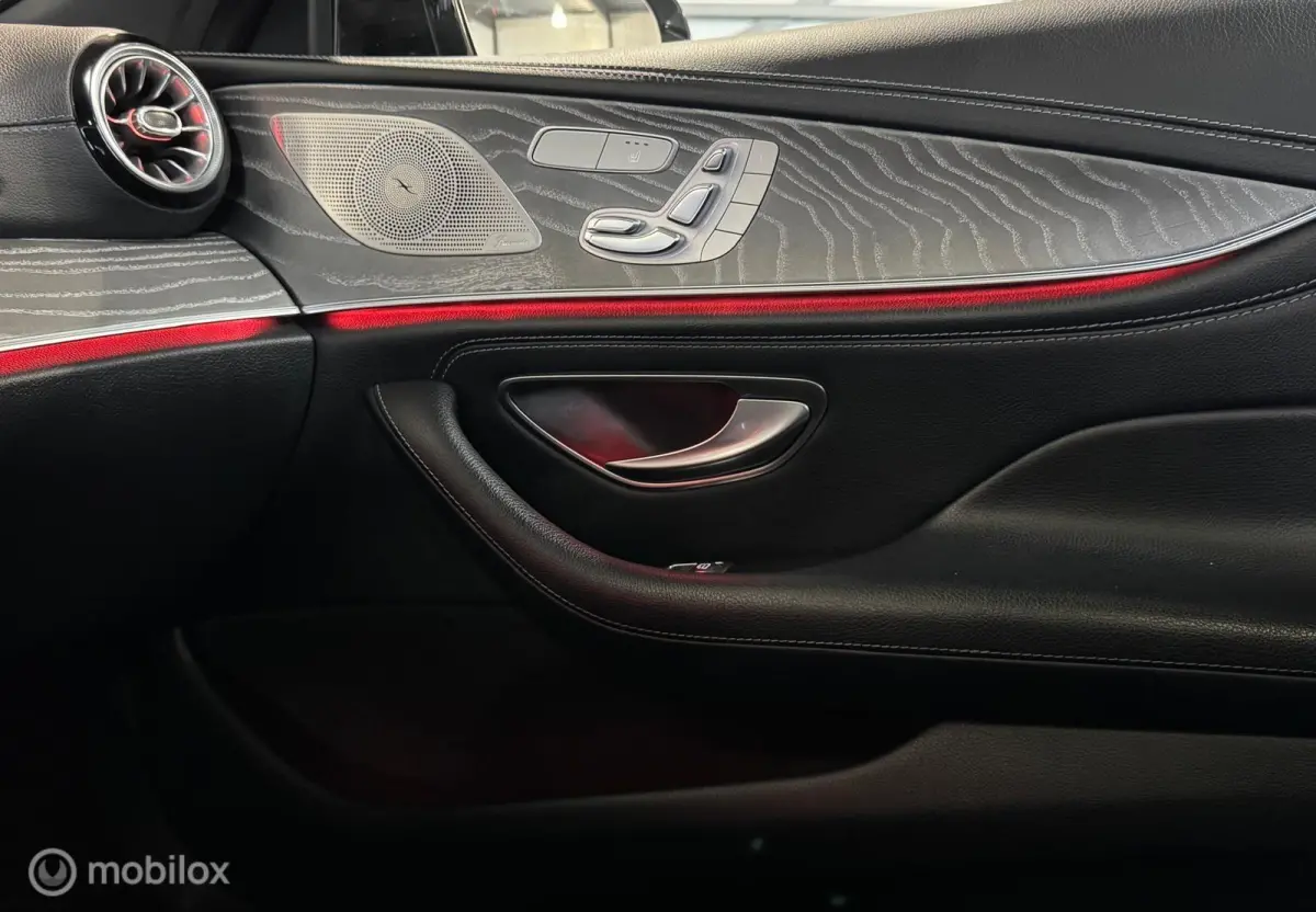 450 4MATIC Premium AMG-line [ Burm. widescreen historie ]