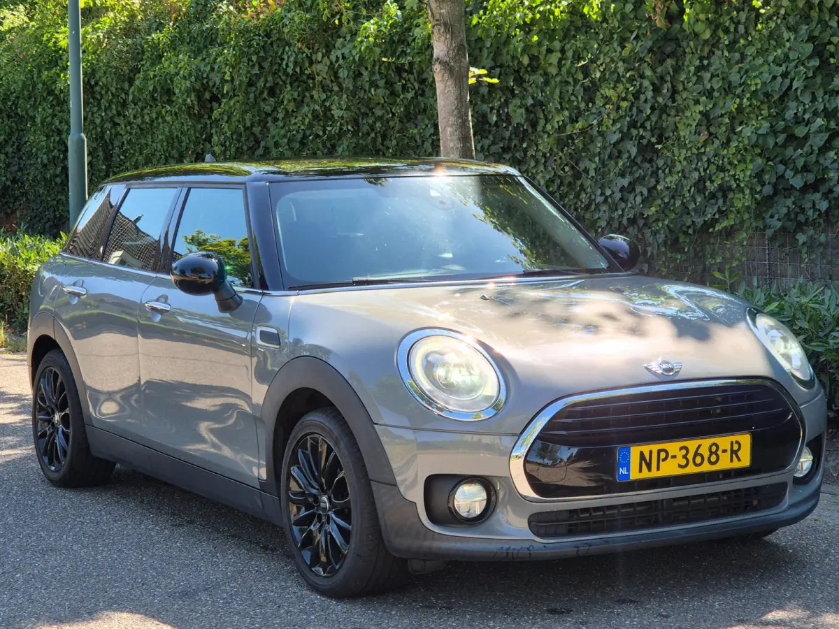 1.5 F54 Cooper Chili Zwart DAK GR Navi Pro Cruise PDC MINI 1/2 Leder NAP