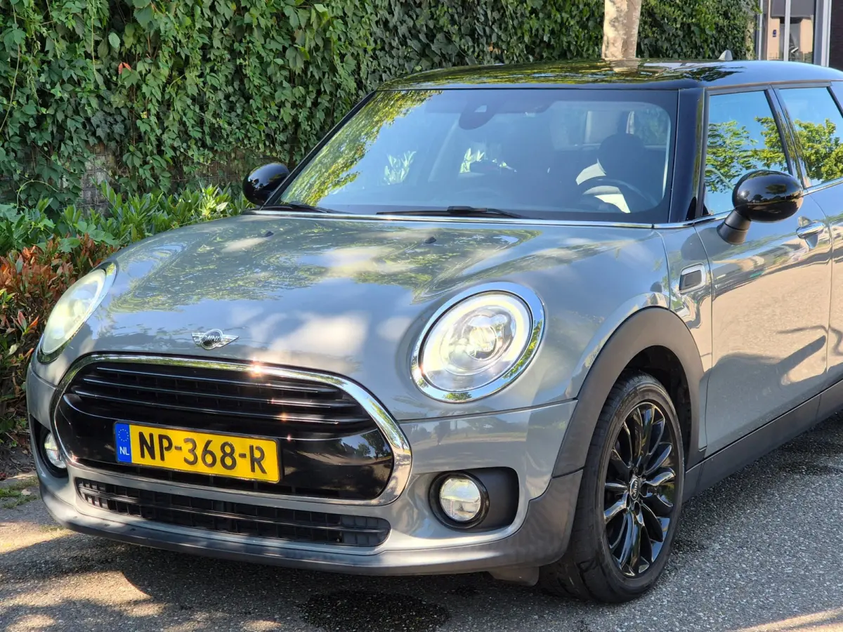 1.5 F54 Cooper Chili Zwart DAK GR Navi Pro Cruise PDC MINI 1/2 Leder NAP