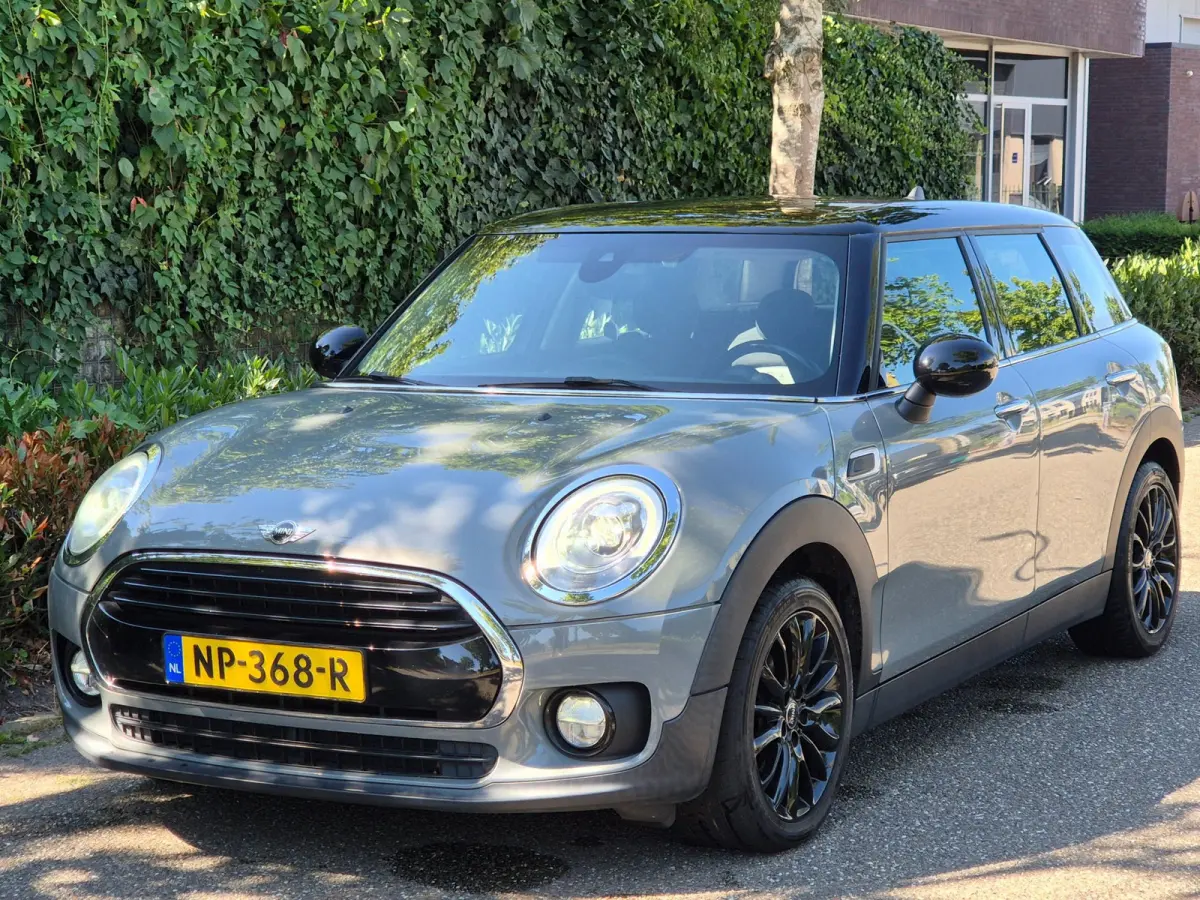 1.5 F54 Cooper Chili Zwart DAK GR Navi Pro Cruise PDC MINI 1/2 Leder NAP