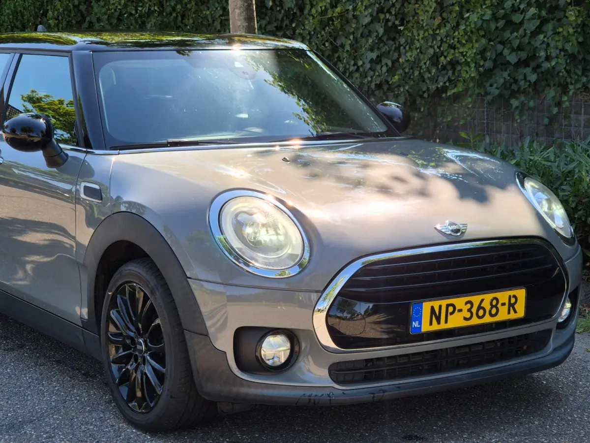 1.5 F54 Cooper Chili Zwart DAK GR Navi Pro Cruise PDC MINI 1/2 Leder NAP