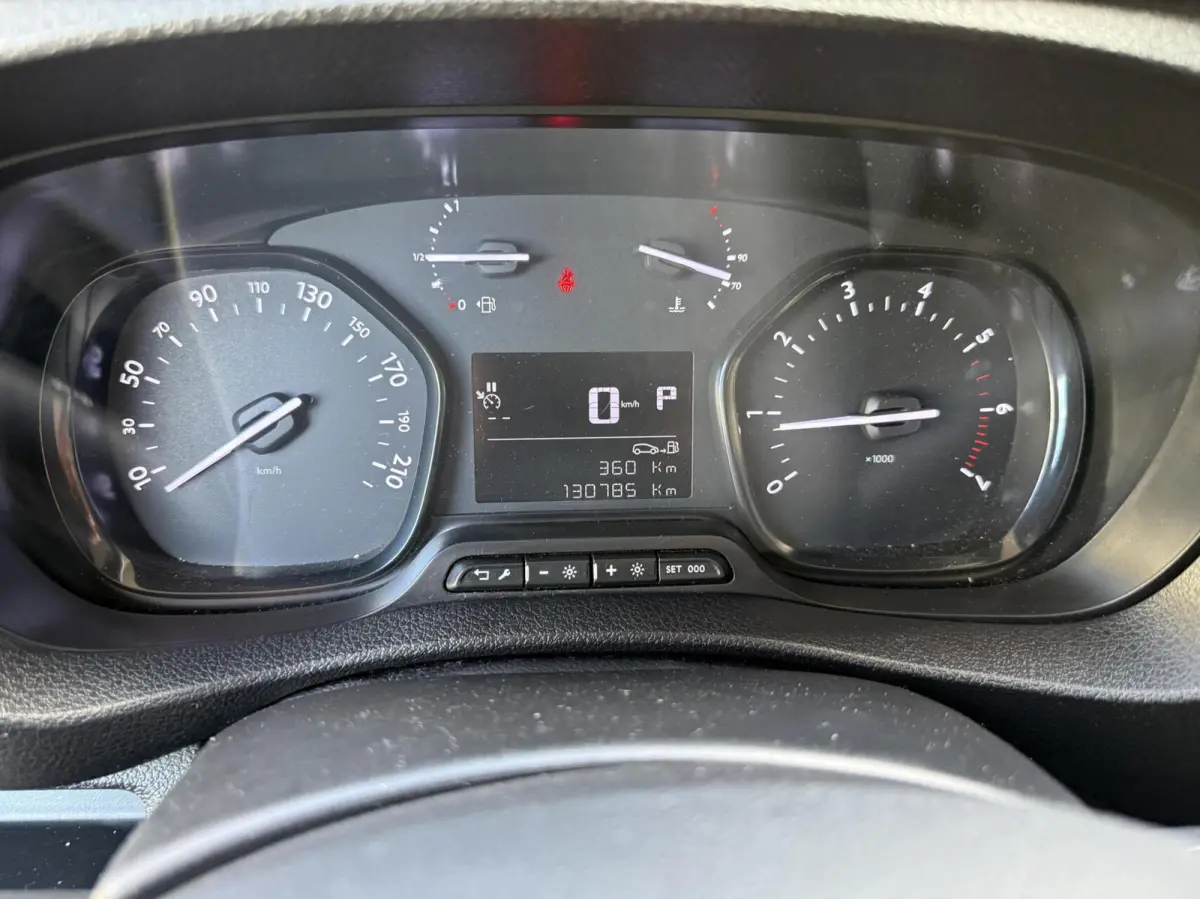 Bestel 2.0 BlueHDI 145 L3 Autom. 3 zits Navi Trekh.