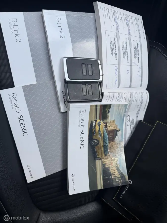 1.3 TCe Intens 2018 / Camera / Keyless / PDC / Half Leer / Dodehoekdetectie / 2e eigenaar NAP