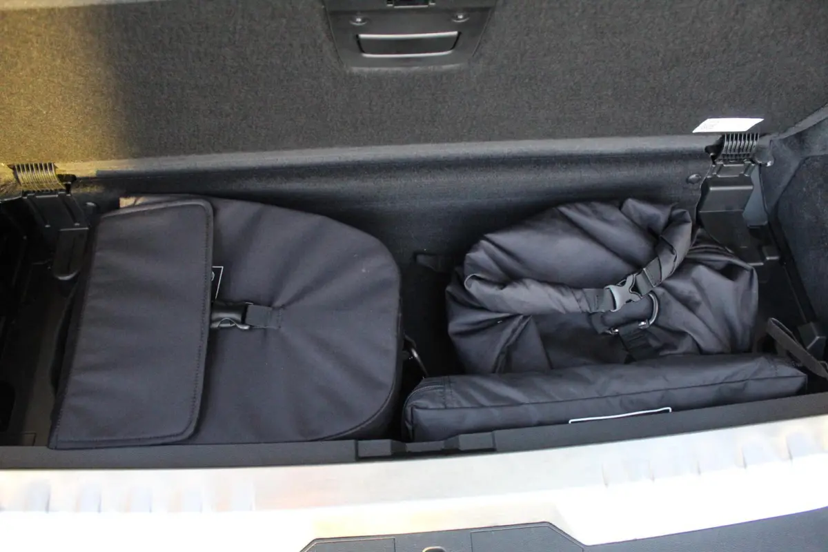 330e xDrive Pano/Trekhaak/Headup/Camera