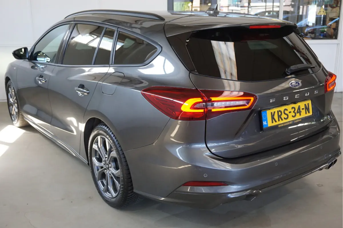 1.0 EcoBoost Hybrid ST Line Navigatie Camera