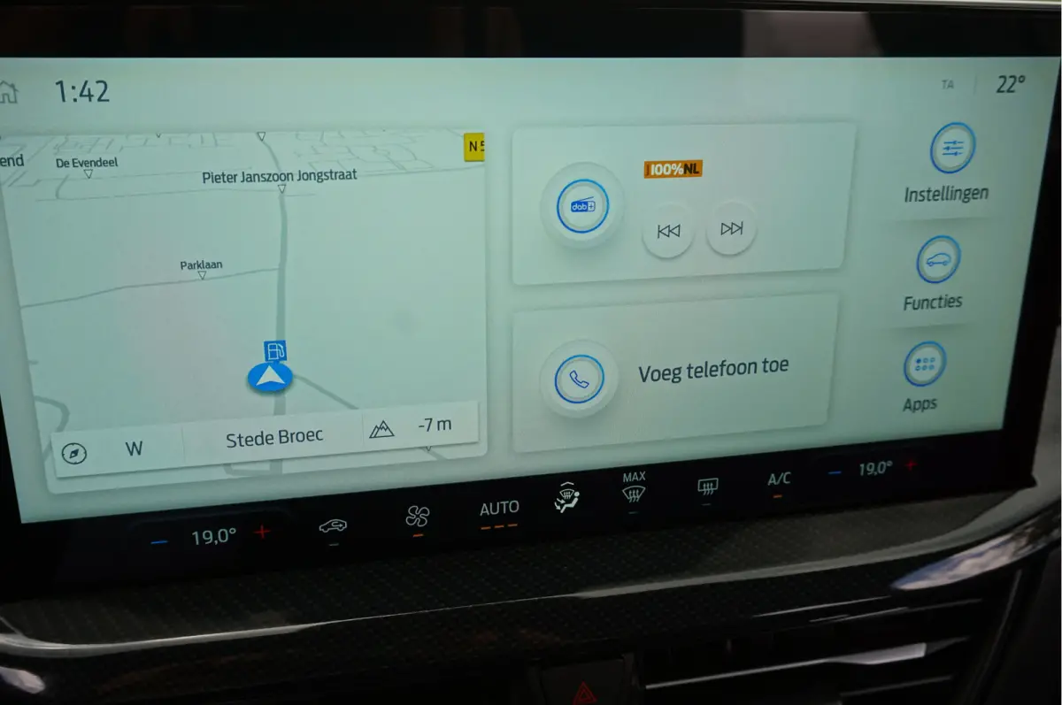 1.0 EcoBoost Hybrid ST Line Navigatie Camera