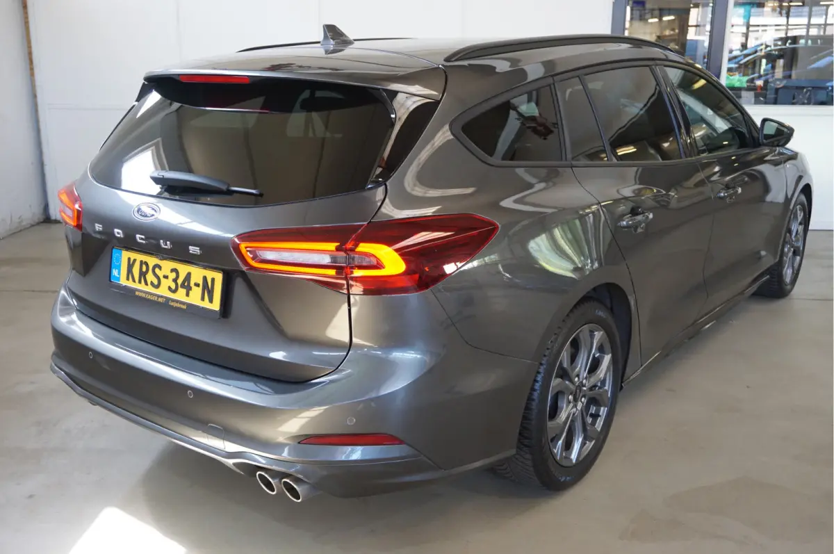 1.0 EcoBoost Hybrid ST Line Navigatie Camera