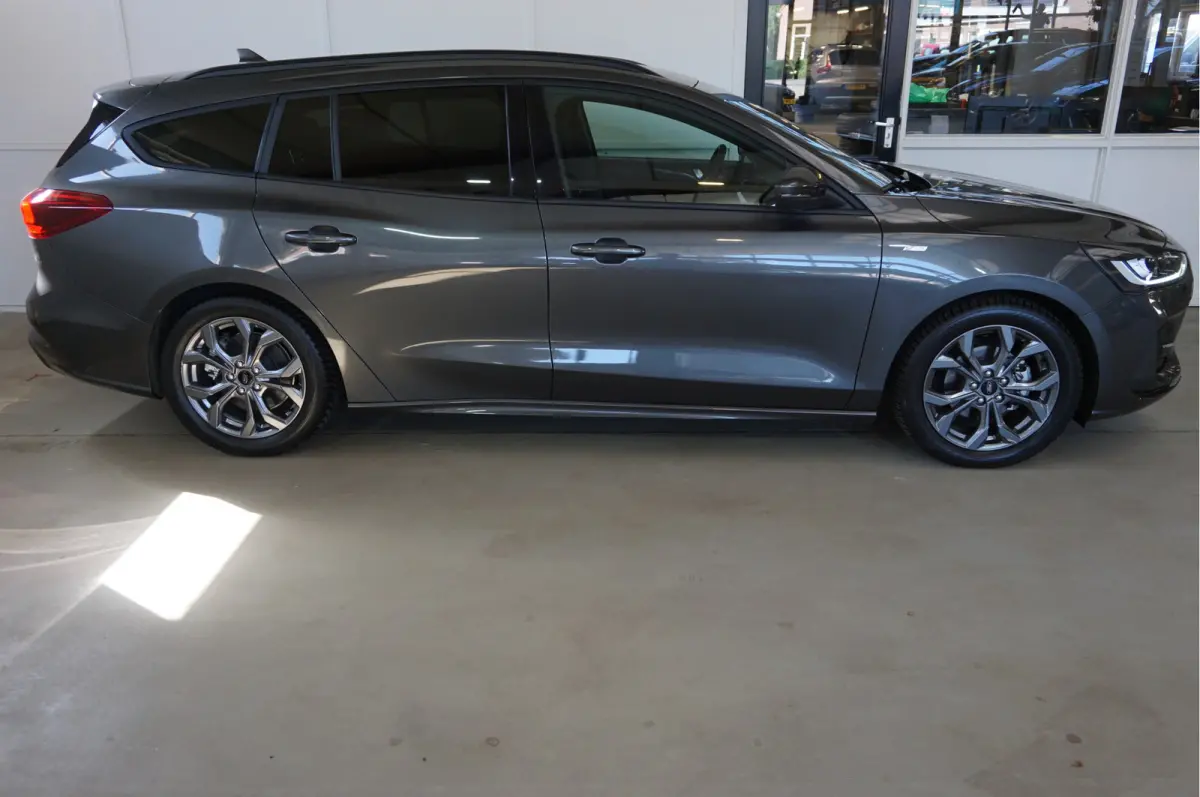 1.0 EcoBoost Hybrid ST Line Navigatie Camera