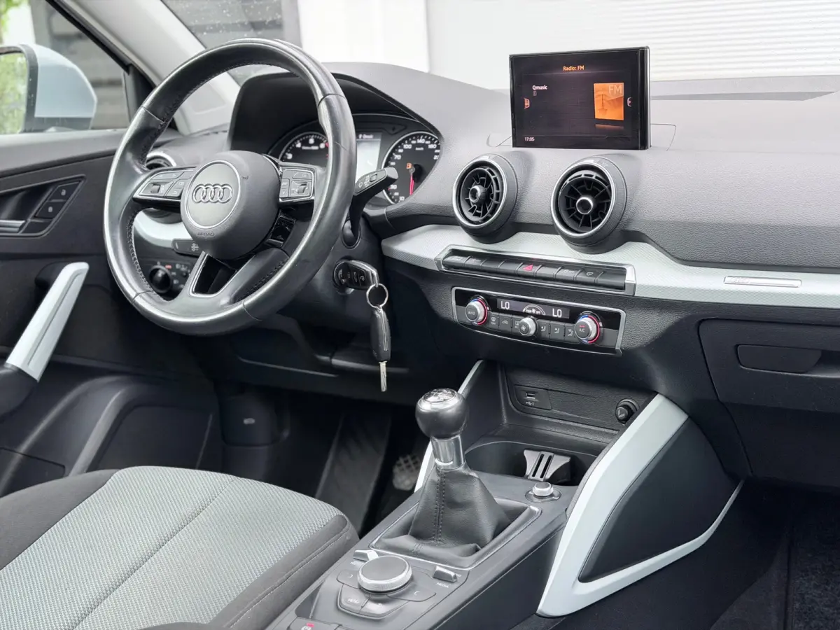 30 TFSI Sport Pro Line Pano/Bluetooth